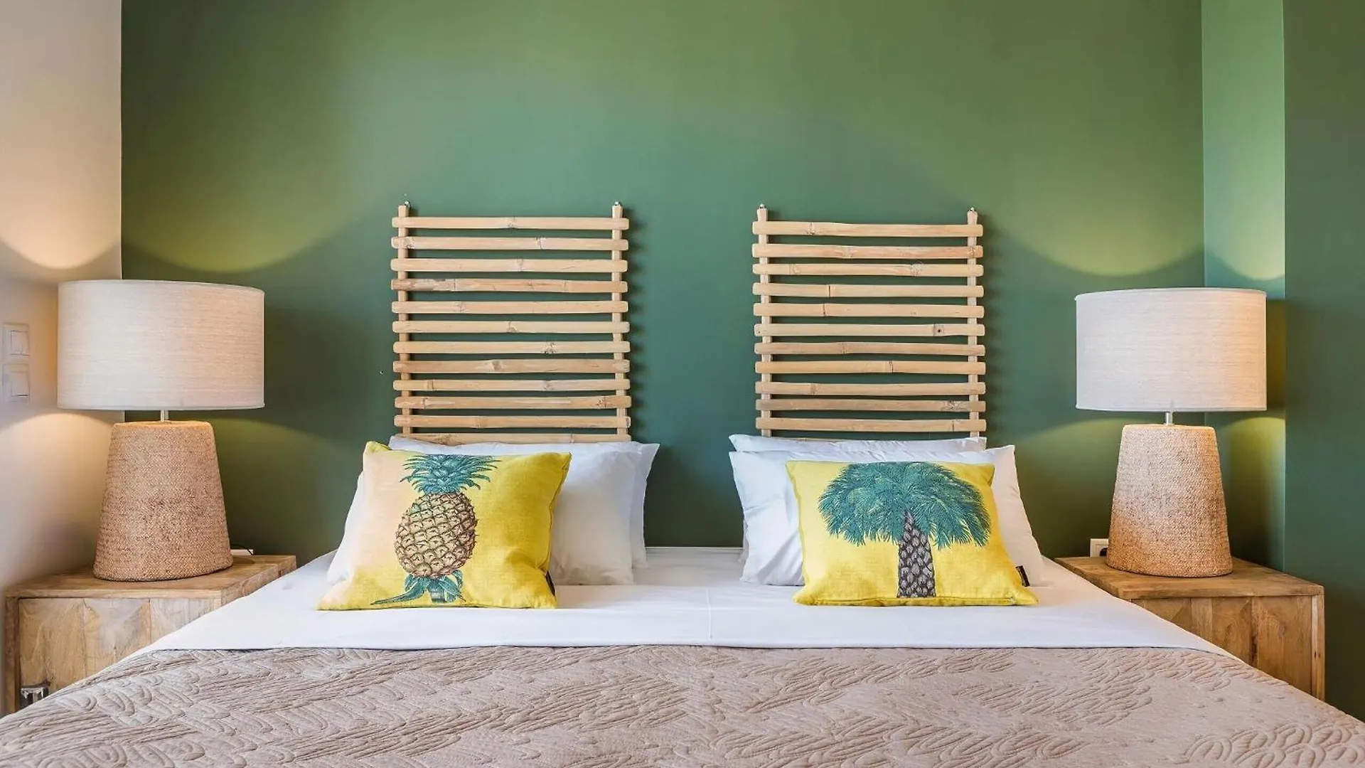 Eucalyptus Apartments Menta Greece